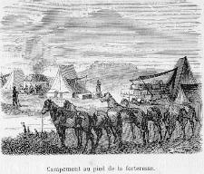Campement au pied de la forteresse.