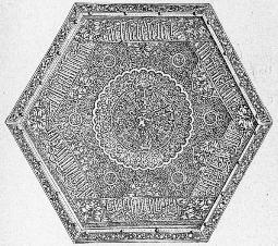 Fig. 126. - Table su sultan Kalaoun. (Musee arabe du Caire.)