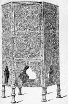 Fig. 127. - Table du sultan Kalaoun. (Muse arabe du Caire.)