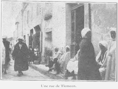 Une rue de Tlemcen.